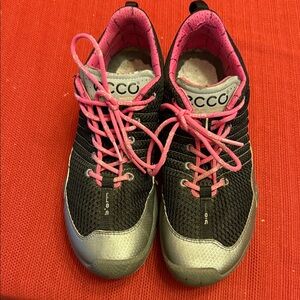 Ecco Kids Black and Pink Sneakers